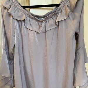 Off the shoulder 3/4 sleeve shirt